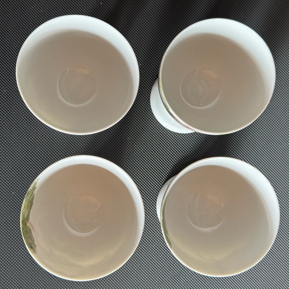 Grape and Vine Design Handpainted Kiln-Fired Ceramic Goblets Set of 4 - Picture 7 of 7